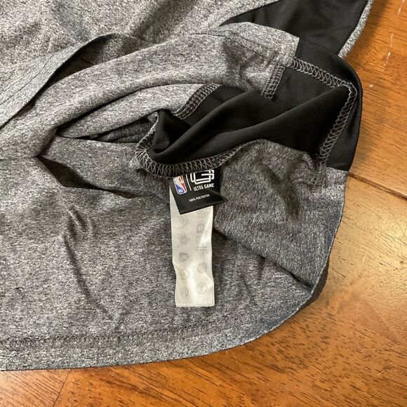 NBA Ultra Game Shirt Men's Large Chicago Bulls Gray With Logo Short Sleeve - Picture 7 of 8